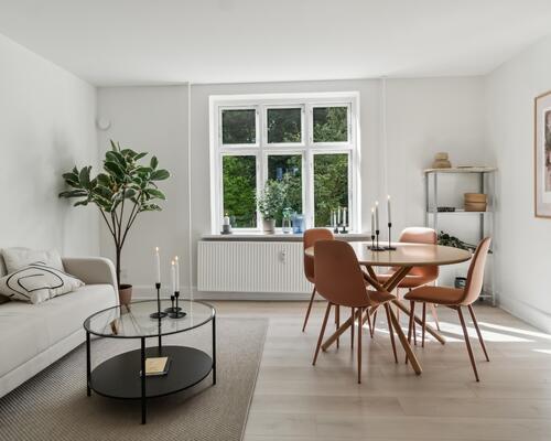 Moderne lejlighed i rolige omgivelser
