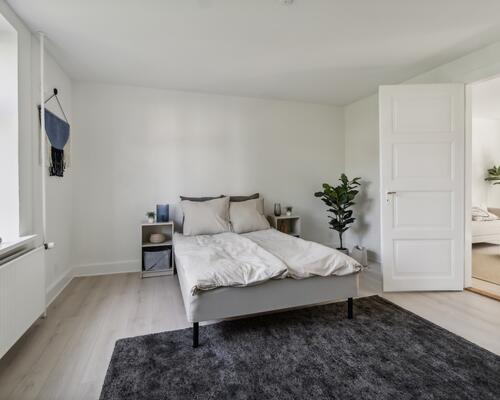 Moderne lejlighed i rolige omgivelser