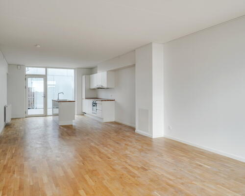 Rummelig 4-værelses lejlighed med centralt placering i Vanløse - Tæt på by, indkøb og offentlig transport.