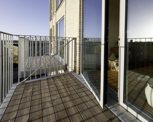 Moderne 2-værelses lejlighed med altan i Tingbjerg