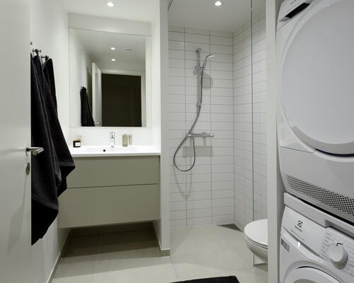 Moderne 2-værelses lejlighed med altan i Tingbjerg