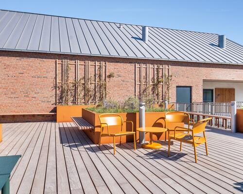 Moderne lejlighed med stor altan og tagterrasse i Nørresundby