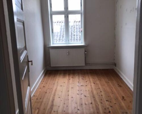 Charmerende bylejlighed