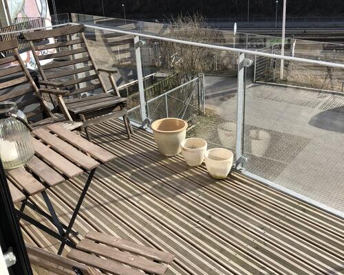 Skøn lejlighed med STOR vestvendt ALTAN