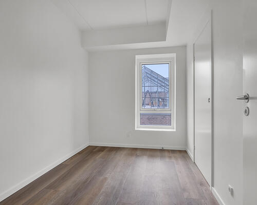 Moderne lejlighed med altan og smuk udsigt over fjorden