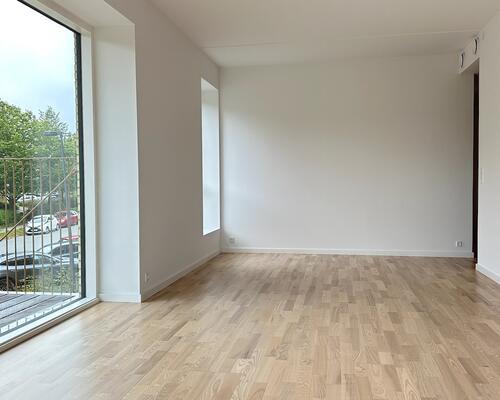 Nyere lys lejlighed i populært område