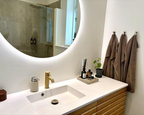 Herskabelig lejlighed med moderne indretning i Aalborg