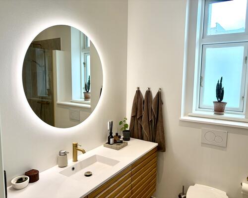 Herskabelig lejlighed med moderne indretning i Aalborg