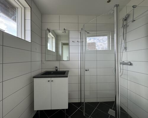 Moderne rækkehus med lys stue og terrasse i Fredericia