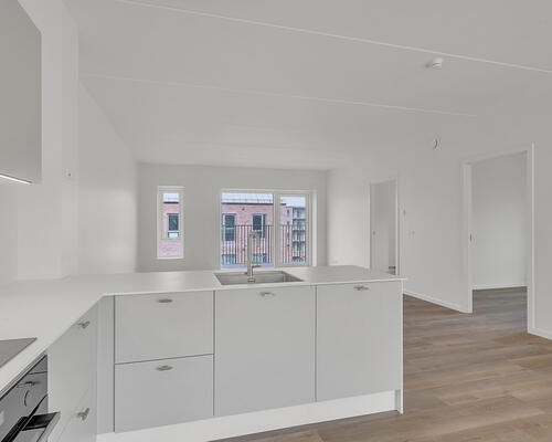 Moderne lejlighed med altan og fjordudsigt i Nørresundby