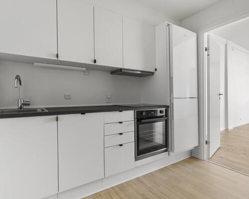 Stor 2-værelses perfekt placeret i Odense C! - KUN 1 MÅNEDS DEPOSITUM