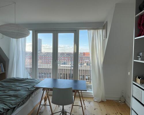 Unik taglejlighed med 2 altaner - Delevenlig for 3