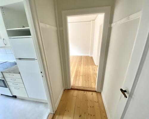 Indbydende 2-værelses lejlighed i centrum af Odense