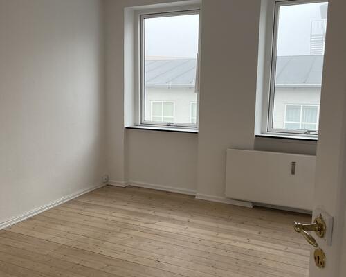 Flot 3-vær med god beliggenhed