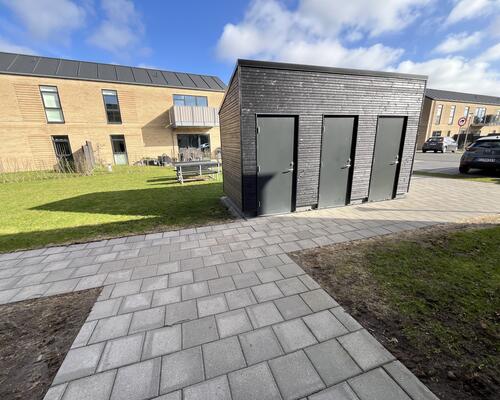 ✨ Lys 2 og 3-værelses lejlighed med altan til leje i attraktivt område 🏡✨