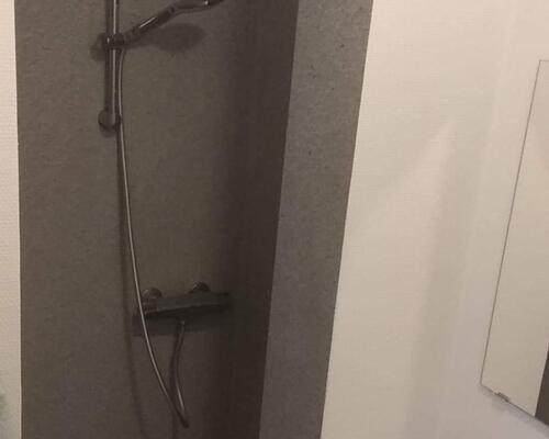 Dejlig lys 2. værelses lejlighed.