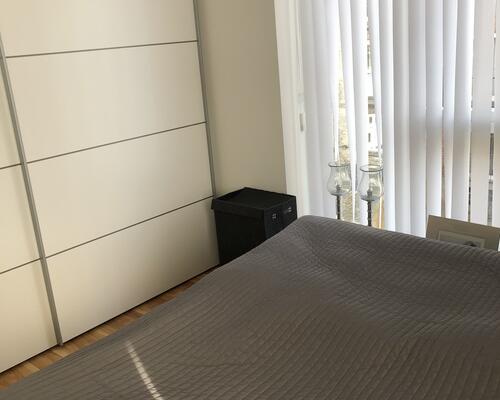 Skøn lejlighed med STOR vestvendt ALTAN