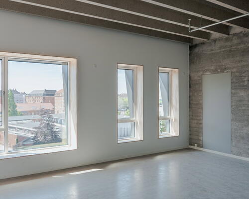 Lyst studio med plads til det hele