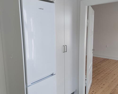 Lys og delevenlig 4-værelses på 125 m2 med karnap og opvaskemaskine