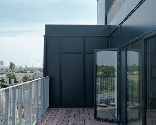 Unik bolig nær centrum med privat tagterrasse!