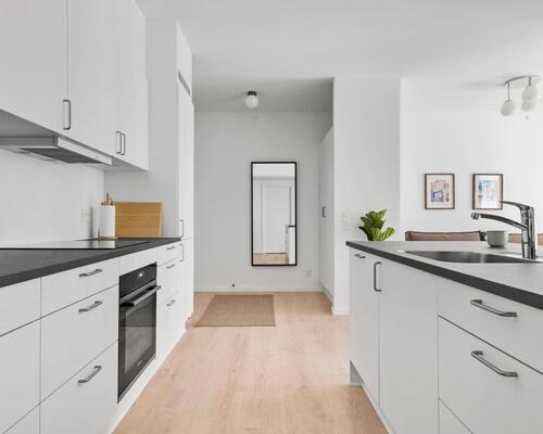 3 værelser / 96 m² / parkeringsplads  