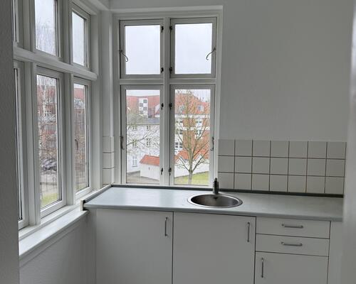 Lille østvendt altan