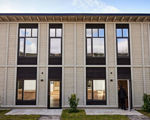 Moderne og lyst rækkehus med 4 værelser, gratis p-plads og gode fælles faciliteter