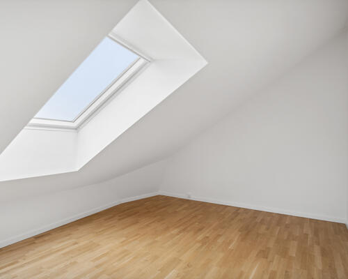 ATTRAKTIV - DELEVENLIG FOR 3 - KONTAKT OS NU FOR EN FREMVISNING