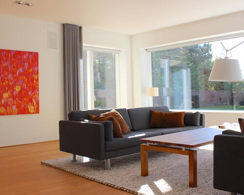 Lækker nyere villa med Bernstorffsparken som nabo