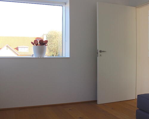 Lækker nyere villa med Bernstorffsparken som nabo