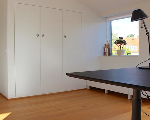 Lækker nyere villa med Bernstorffsparken som nabo