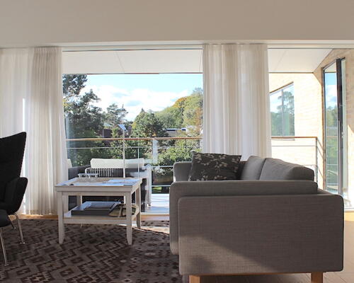 Lækker nyere villa med Bernstorffsparken som nabo