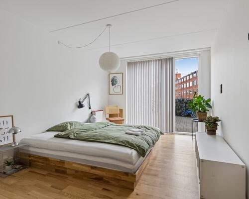 Møbleret kvalitetslejlighed med terrassei attraktivt område på Amager