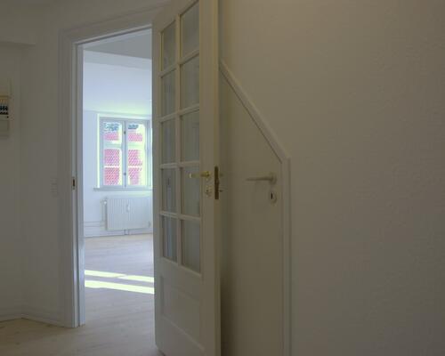 Rummelig 2v lejlighed i centrum af Sæby.