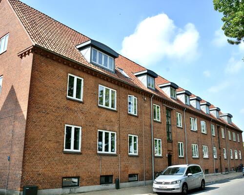 Hyggelig 3-værelses lejlighed i Odense C med have