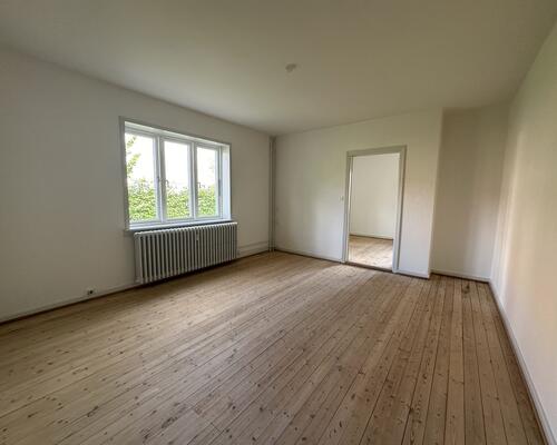 Hyggelig 3-værelses lejlighed i Odense C med have