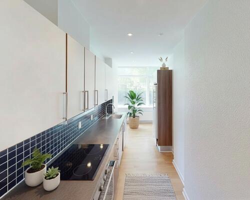 Moderne lejlighed med altan i hjertet af Aalborg C