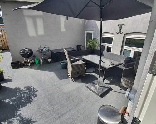 Stor flot lejlighed i centrum