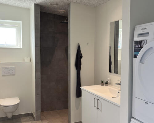 4-VÆRELSES RÆKKEHUS!