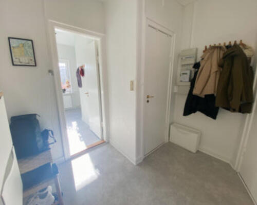 Dejlig og rummelig 2-værelses lejlighed i øgadekvarteret