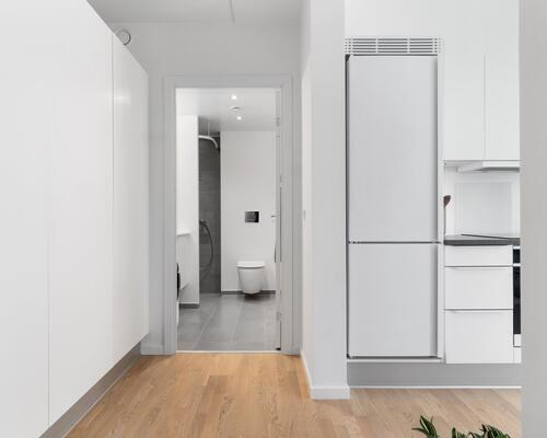 FANTASTISK 2 VÆRELSES MED ALTAN