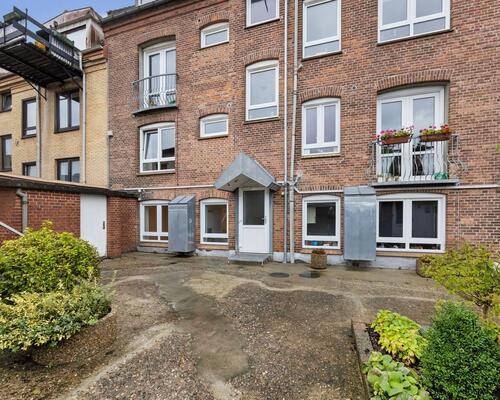 Flot lys og rummelig 2-værelses lejlighed