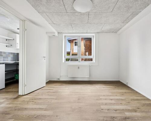 Flot lys og rummelig 2-værelses lejlighed