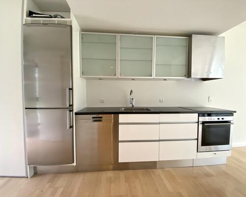 Indbydende 3-værelses lejlighed med terrasse i Odense M