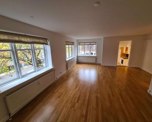 Nyrenoveret 94 m2 stor 3-værelses lejlighed - Straks overtagelse mulig