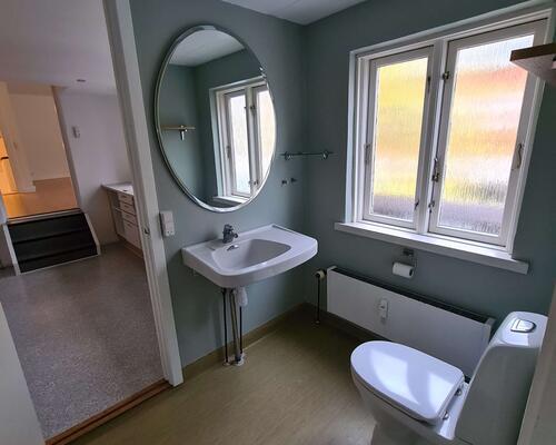 Nyrenoveret 94 m2 stor 3-værelses lejlighed - Straks overtagelse mulig