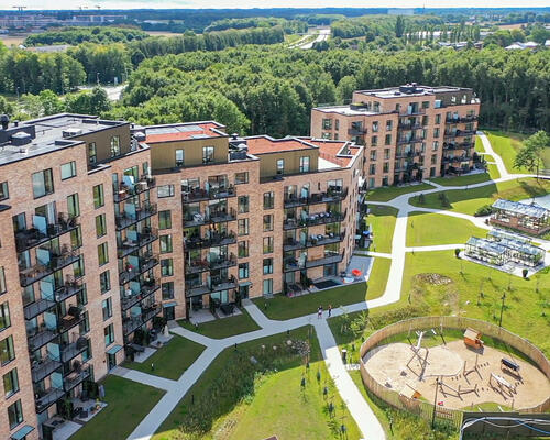 Moderne 3-værelses lejlighed med altan i Odense M