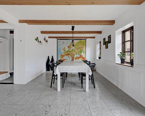 163 m2 værelse i Årslev