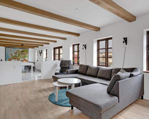 163 m2 værelse i Årslev