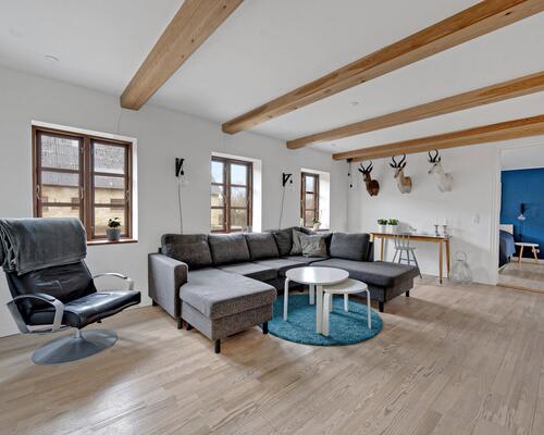 163 m2 værelse i Årslev